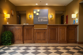 Holiday Inn Express & Suites Mountain Home