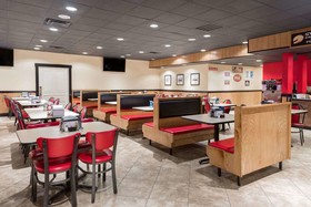 Ramada by Wyndham Mountain Home