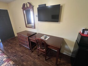 Yellow Diamond Inn