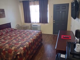 Yellow Diamond Inn