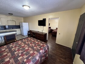 Yellow Diamond Inn