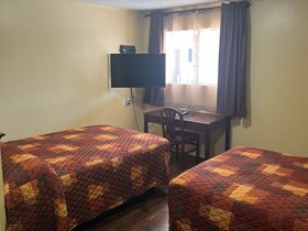 Yellow Diamond Inn