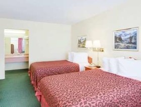 Days Inn by Wyndham Newport