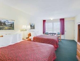 Days Inn by Wyndham Newport