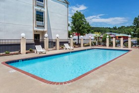 Comfort Inn & Suites