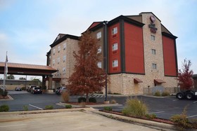 Best Western Plus JFK Inn & Suites