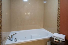 Best Western Plus JFK Inn & Suites