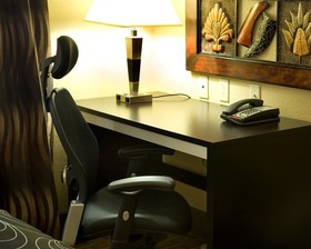 Best Western Plus JFK Inn & Suites