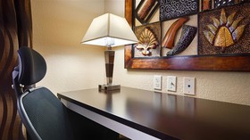 Best Western Plus JFK Inn & Suites