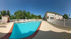 Quality Inn & Suites I-40 East