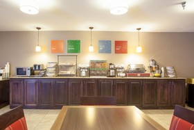 Quality Inn & Suites I-40 East