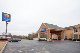 Quality Inn & Suites I-40 East
