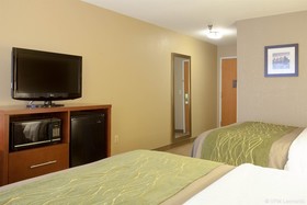 Quality Inn & Suites I-40 East