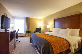 Quality Inn & Suites I-40 East
