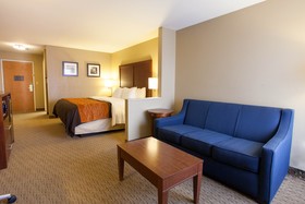 Quality Inn & Suites I-40 East