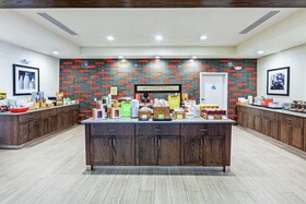 Hampton Inn North Little Rock McCain Mall