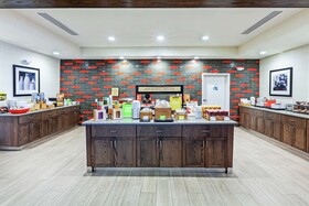 Hampton Inn North Little Rock McCain Mall