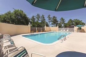 La Quinta Inn & Suites by Wyndham N Little Rock-McCain Mall
