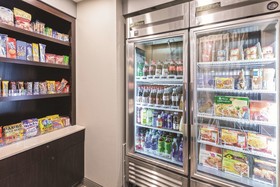 La Quinta Inn & Suites by Wyndham N Little Rock-McCain Mall