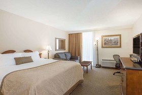Wyndham Riverfront Little Rock