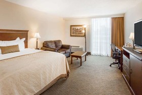 Wyndham Riverfront Little Rock