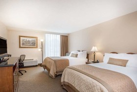 Wyndham Riverfront Little Rock