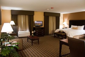 Hampton Inn & Suites Pine Bluff