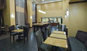 Hampton Inn & Suites Pine Bluff