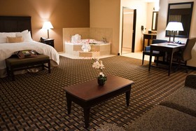 Hampton Inn & Suites Pine Bluff