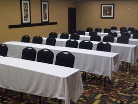 Hampton Inn & Suites Pine Bluff