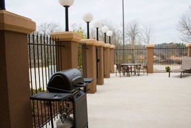 Hampton Inn & Suites Pine Bluff