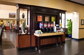 Hampton Inn & Suites Pine Bluff
