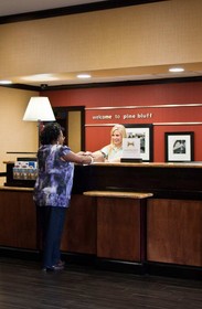 Hampton Inn & Suites Pine Bluff
