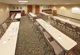 Holiday Inn Express & Suites Pine Bluff/Pines Mall