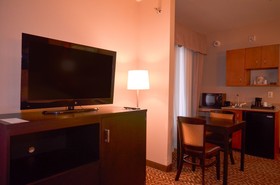 Holiday Inn Express & Suites Pine Bluff/Pines Mall