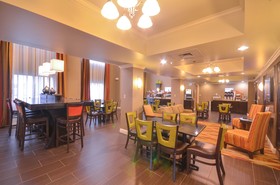 Holiday Inn Express & Suites Pine Bluff/Pines Mall
