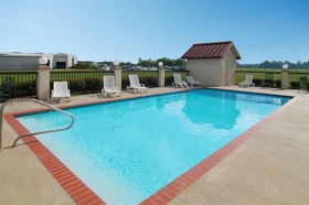 Quality Inn & Suites Pine Bluff