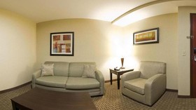 Hyatt House Bentonville / Rogers