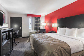 Clarion Inn & Suites Russellville I-40