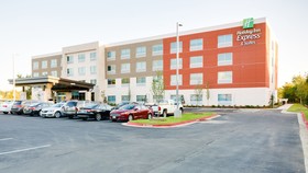 Holiday Inn Express & Suites Russellville