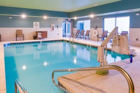 Holiday Inn Express & Suites Russellville