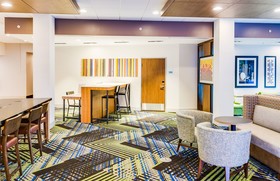 Holiday Inn Express & Suites Russellville