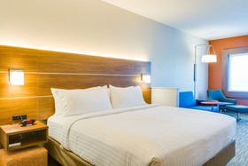 Holiday Inn Express & Suites Russellville