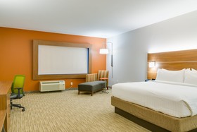 Holiday Inn Express & Suites Russellville