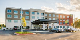 Holiday Inn Express & Suites Russellville