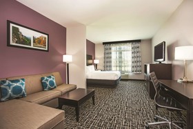 La Quinta Inn & Suites by Wyndham Russellville