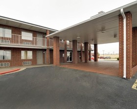 Quality Inn Russellville I-40