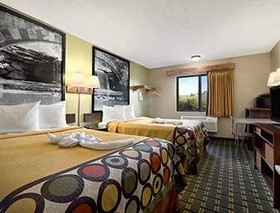 Super 8 by Wyndham Russellville