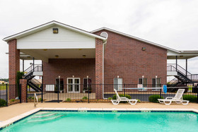 Econo Lodge  Inn & Suites Searcy