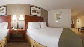 Holiday Inn Express Hotel & Suites Searcy